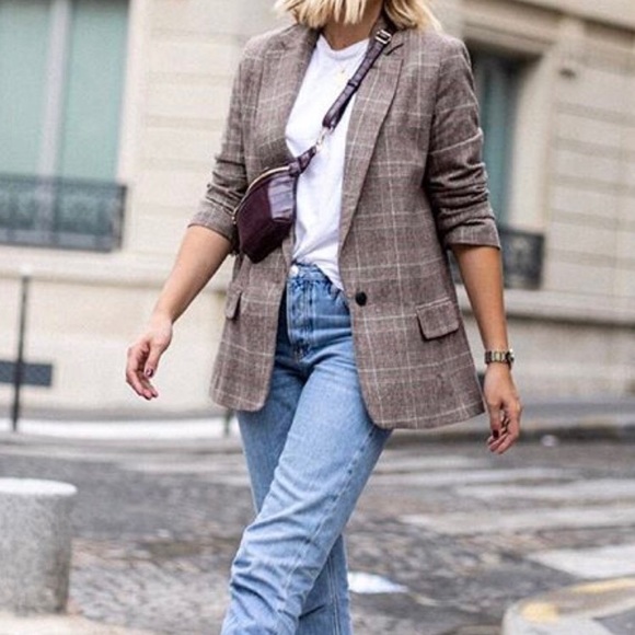 Meet your Posher, Mel - Picture 1 of 1